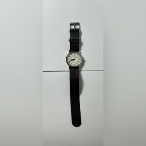 Timex Weekender Indiglo Mens Watch 38mm Silver Tone Brown Band T2N893 EUC